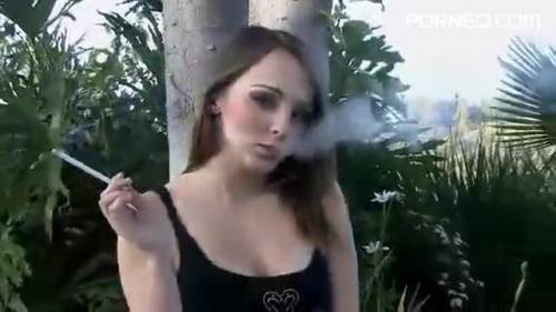 Sexy Charlie Laine smoking and flashing her pussy outdoors - new.porneq.com on pornlista.com