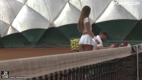 Big ass, Amirah Adara, decides to bang her tennis trainer - new.porneq.com on pornlista.com