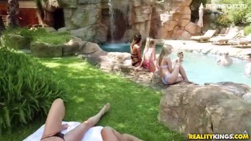 Cathy Heaven got involved in exciting hot group fuck outdoors - new.porneq.com on pornlista.com